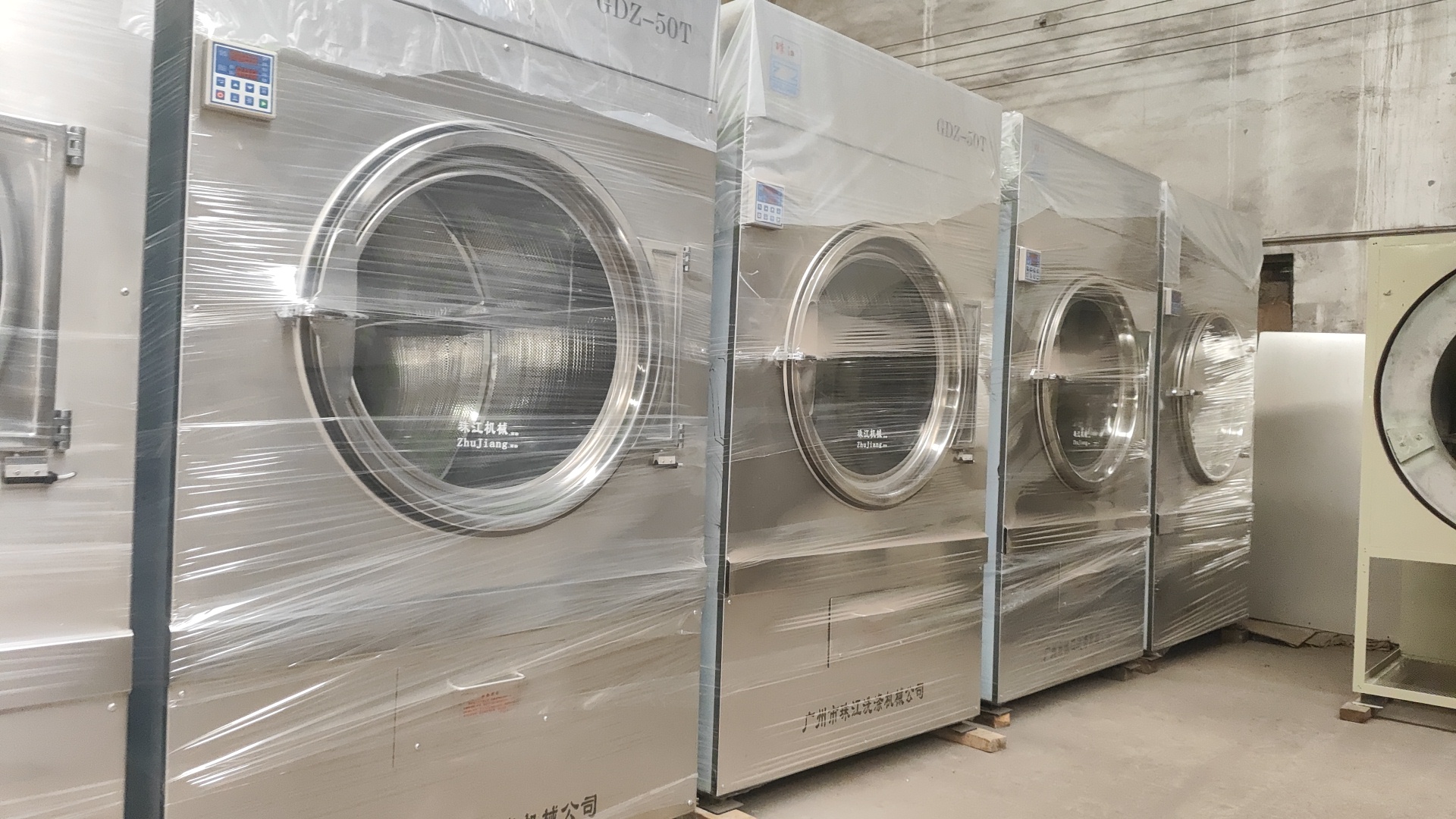 
長隆度假村等知名企業的全自動工業洗衣機如何選？珠江洗滌用專利技術交出答卷
